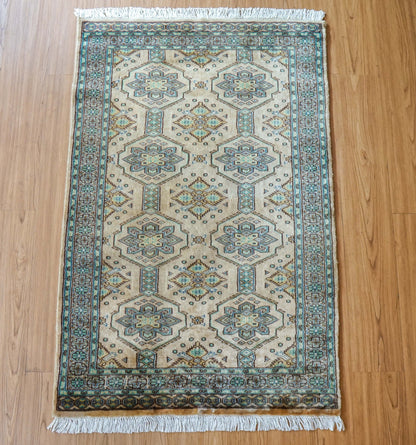  パキスタン手織り絨毯 122×80cm｜ニュージーランド産メリノウール 幾何学フラワー柄 手織りラグ