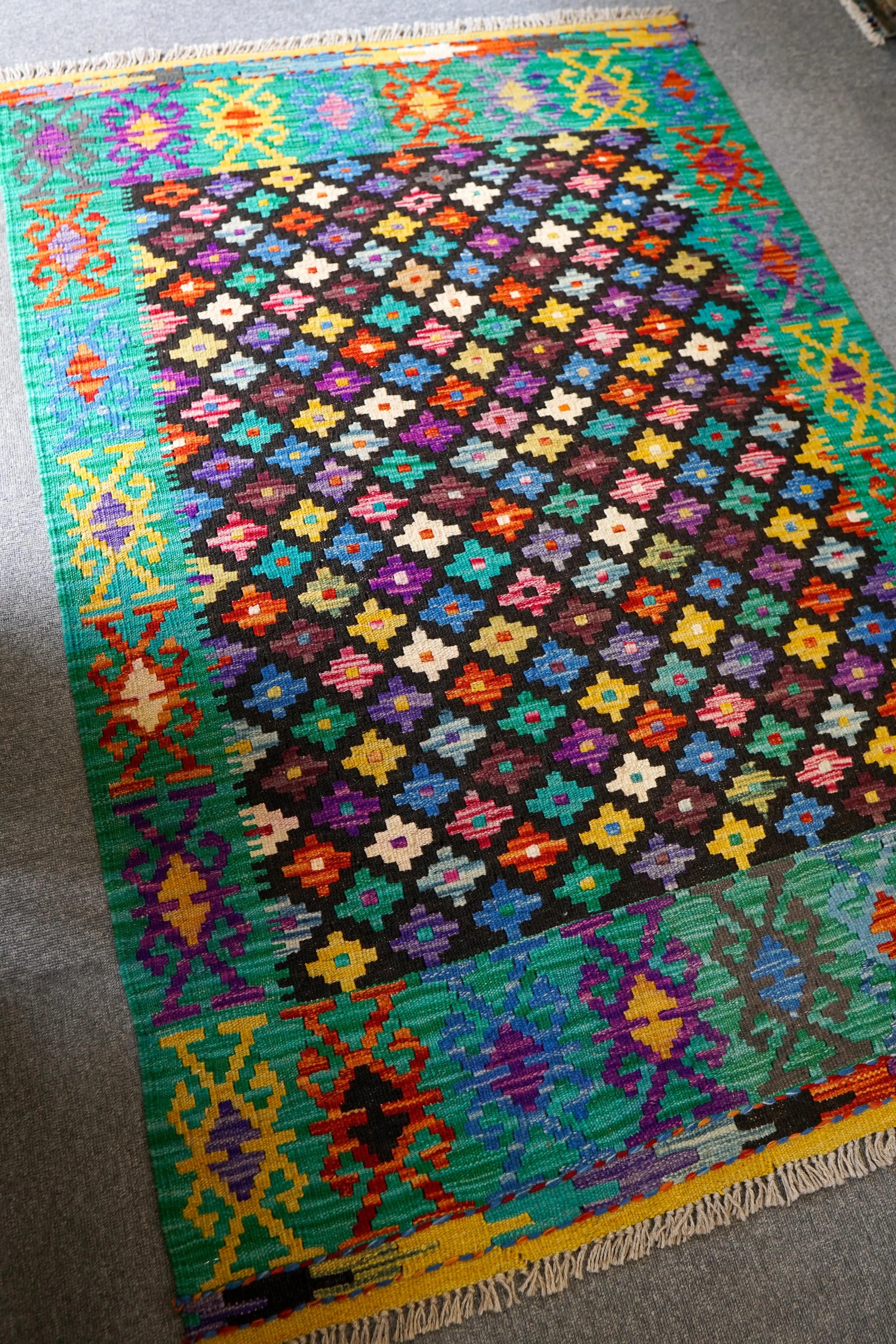 149×102cm　　アフガニスタン手織りキリム　　　 Decorworks