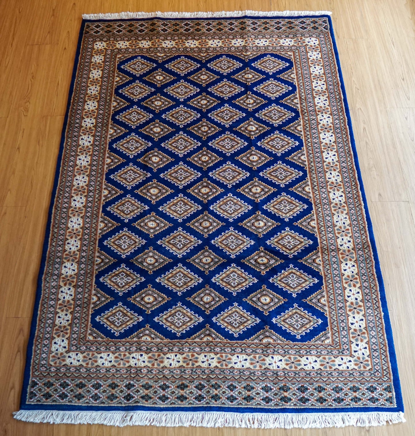  パキスタン手織り絨毯 185×126cm . トライバルラグ