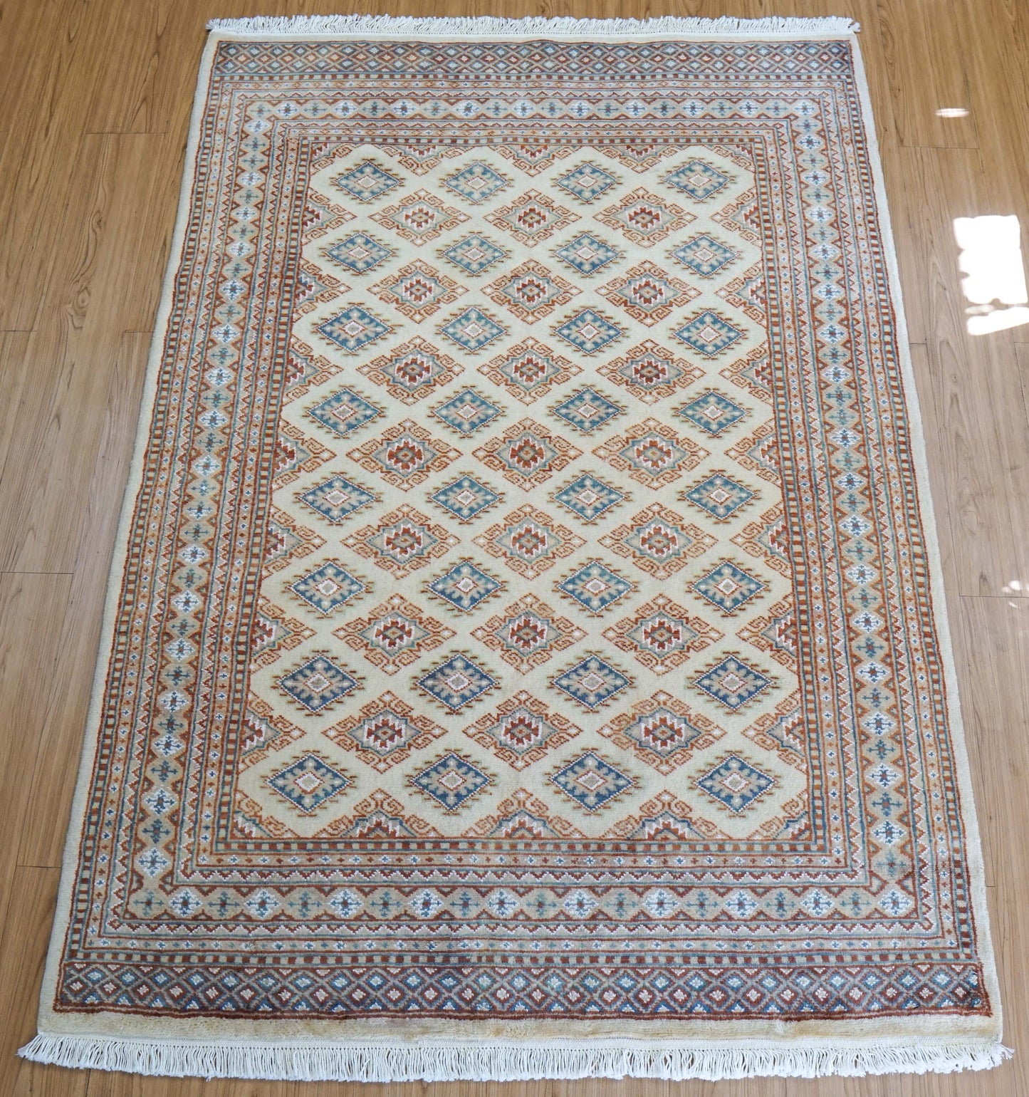 手織りパキスタン絨毯 184×128cm｜9/16クオリティ・ベージュ×ブルー