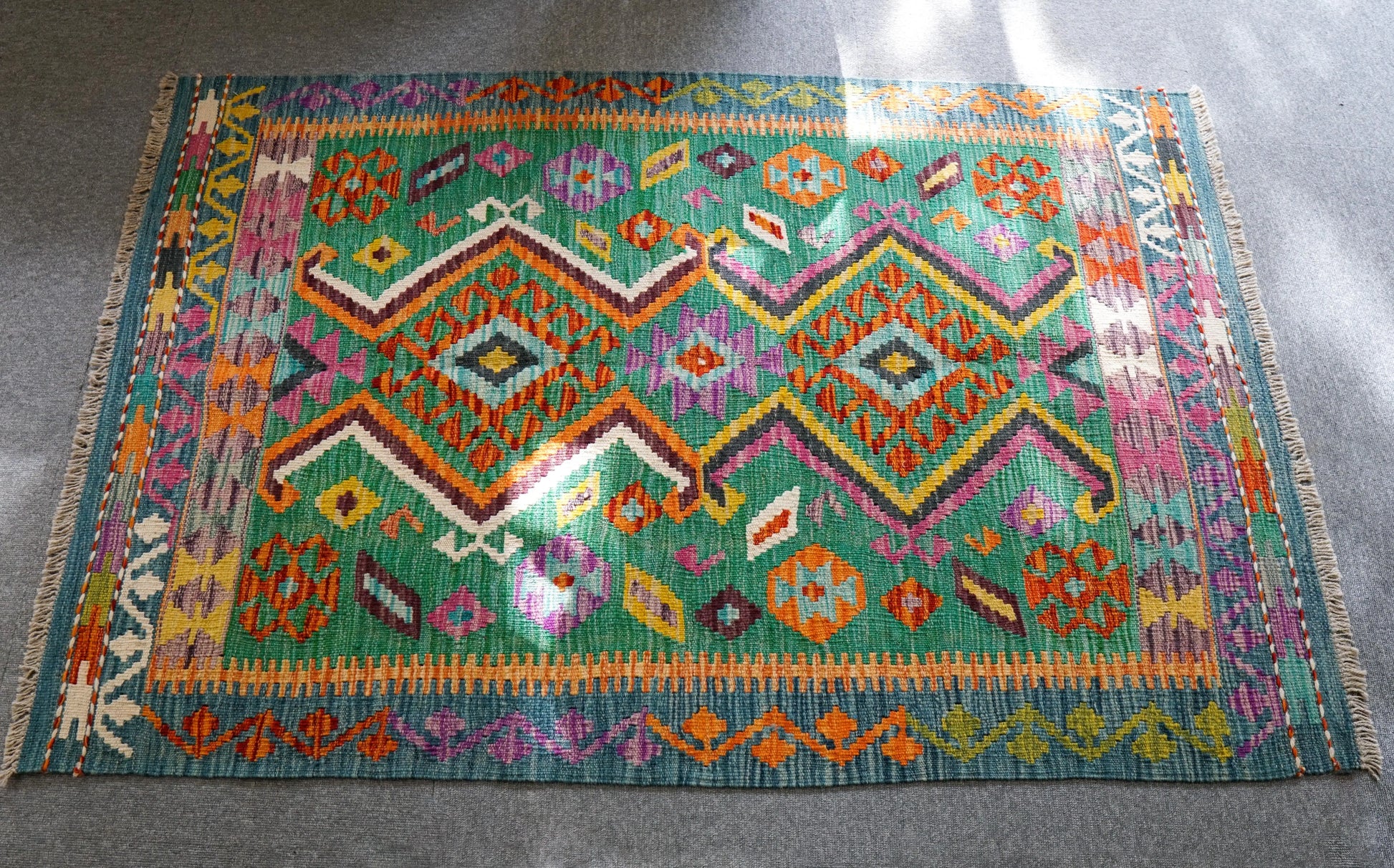 147×100cm　　アフガニスタン　手織り　キリム　　 Decorworks
