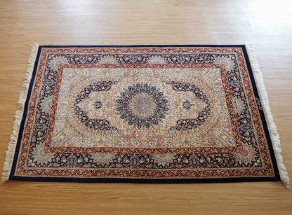  ペルシャ絨毯 クム産 シルク100％ モラー工房 120×78cm