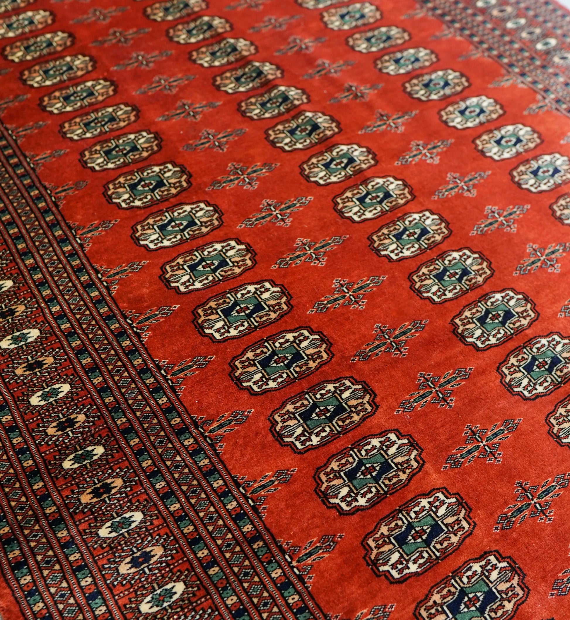 205×141cm トルクメン ボハララグ 手織り絨毯 Decorworks