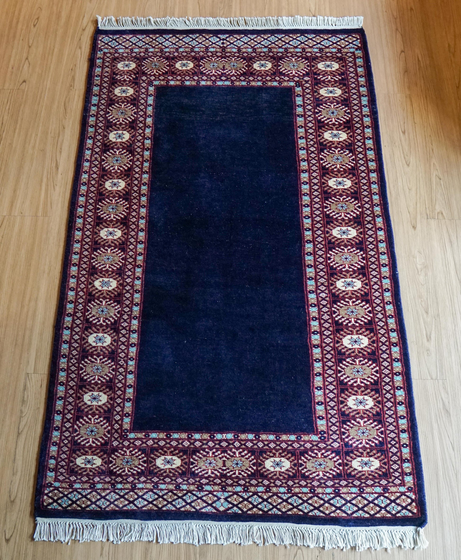  パキスタン手織り絨毯 154×91cm