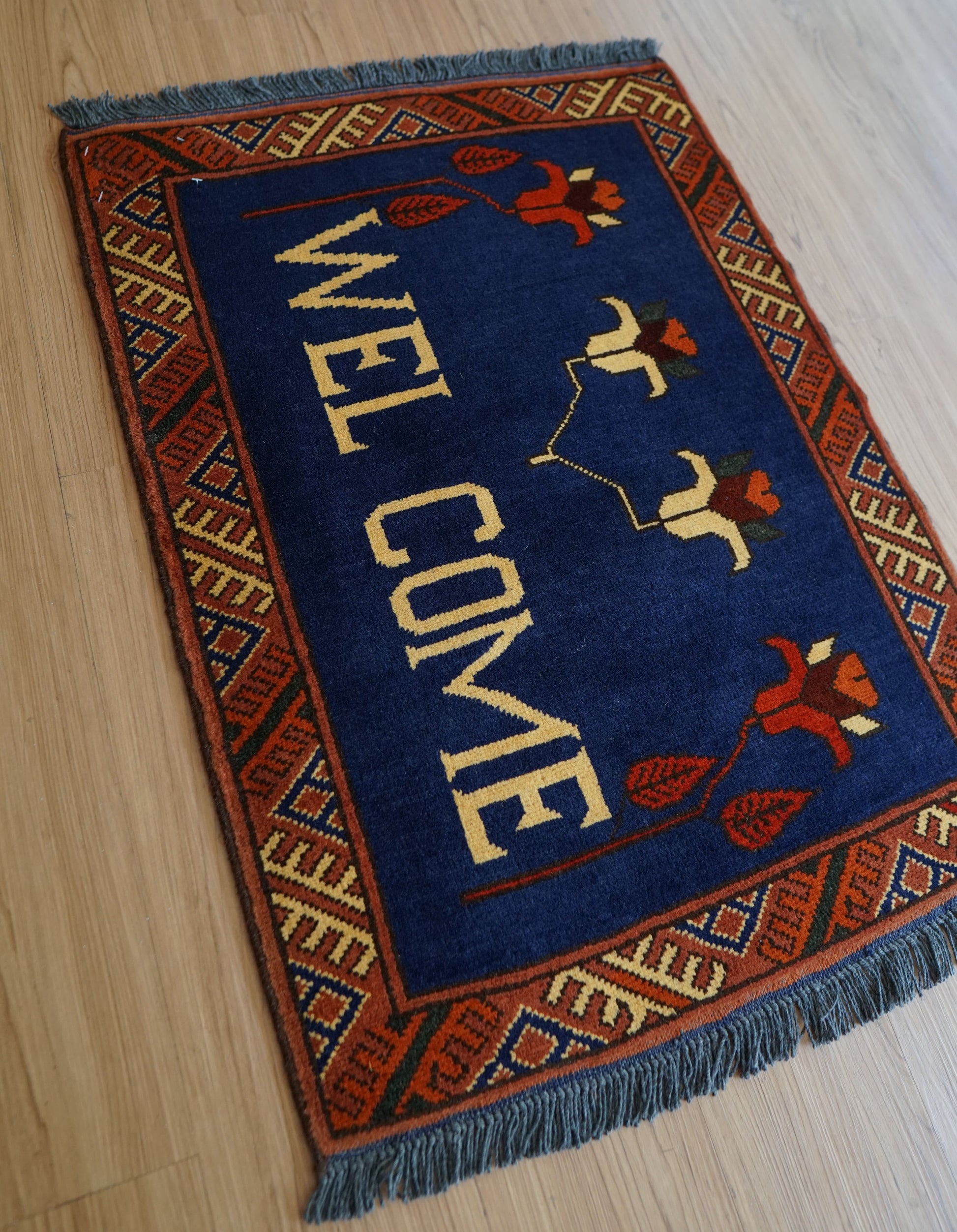 Collection アフガニスアン手織り絨毯　85×61cm