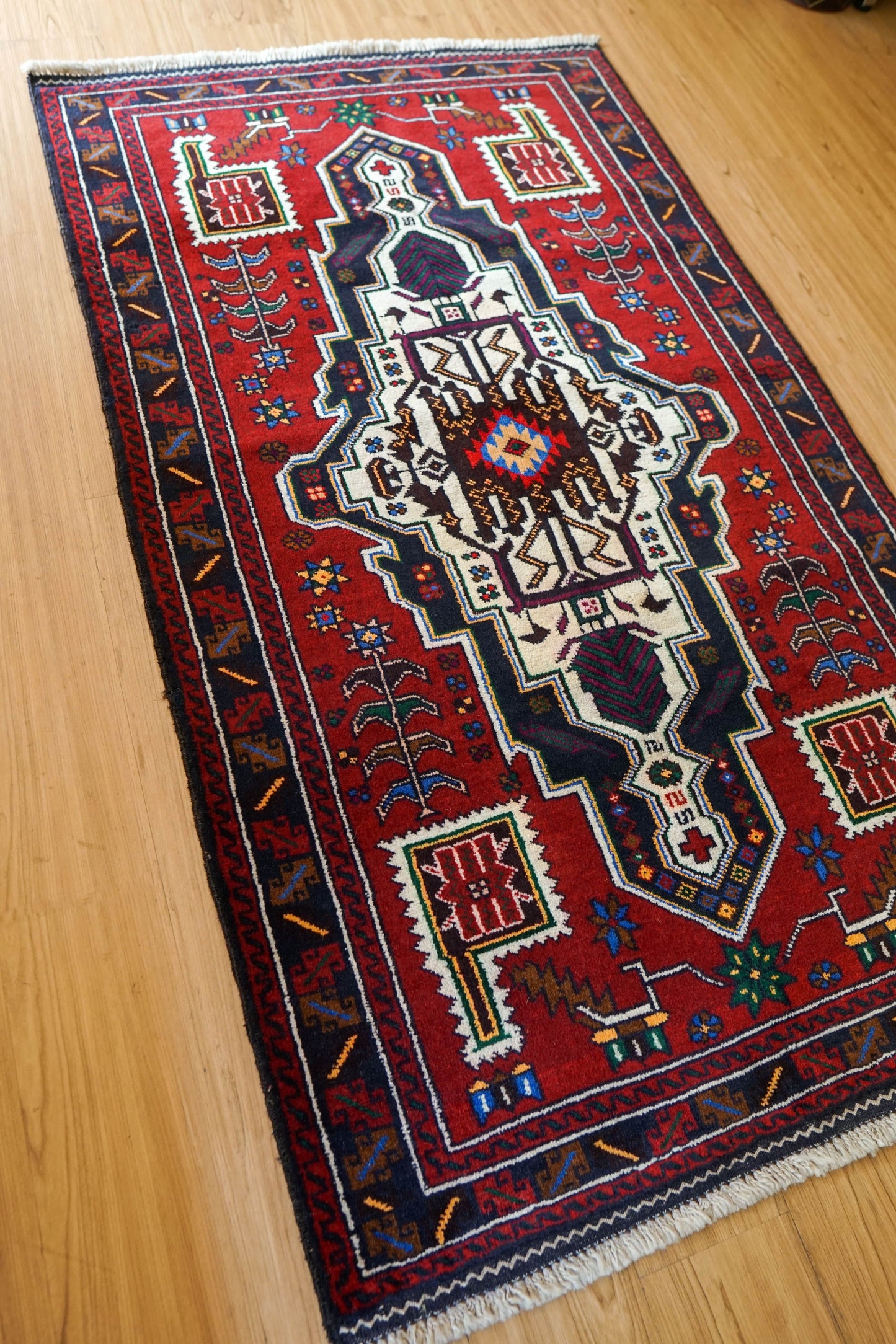  163×95cm ペルシャ 絨毯 バルーチ 手織り トライバルラグ