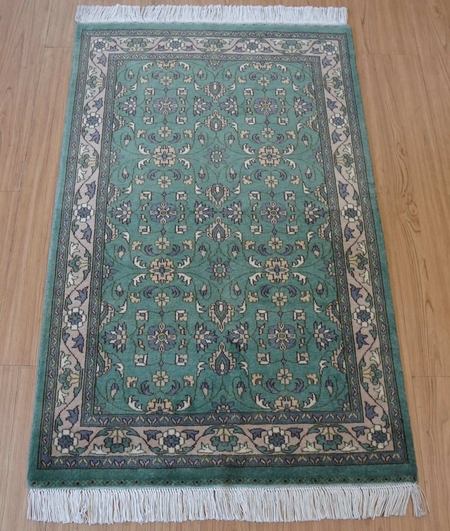  パキスタン手織り絨毯 124×80cm｜高密度ウール・ニュージーランド梳毛使用
