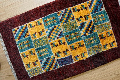  ペルシャ絨毯 手織りギャッベ アマレ族 ギャベ 81×51cm