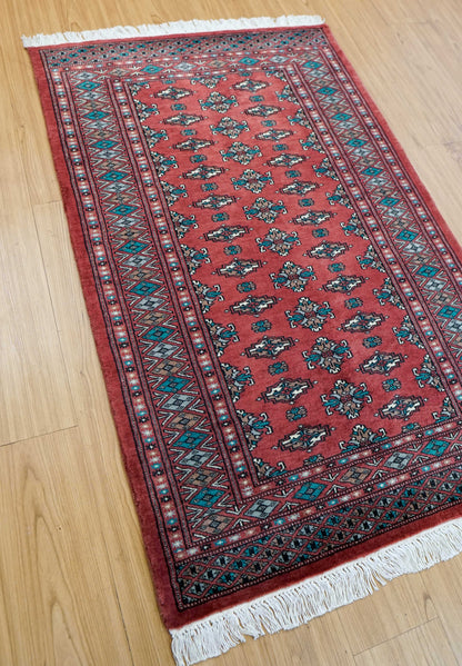  パキスタン手織り絨毯 トルクメンデザイン ピンク 127×81cm