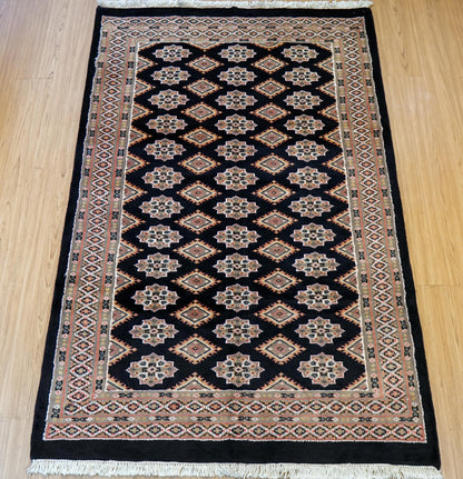  パキスタン手織り絨毯 185×120cm