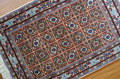  ペルシャ絨毯　ムード産　89×60cm