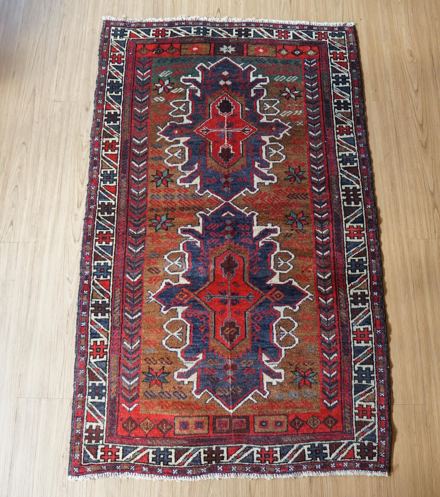  トライバルラグ ペルシャ絨毯 バルーチ 140x84cm