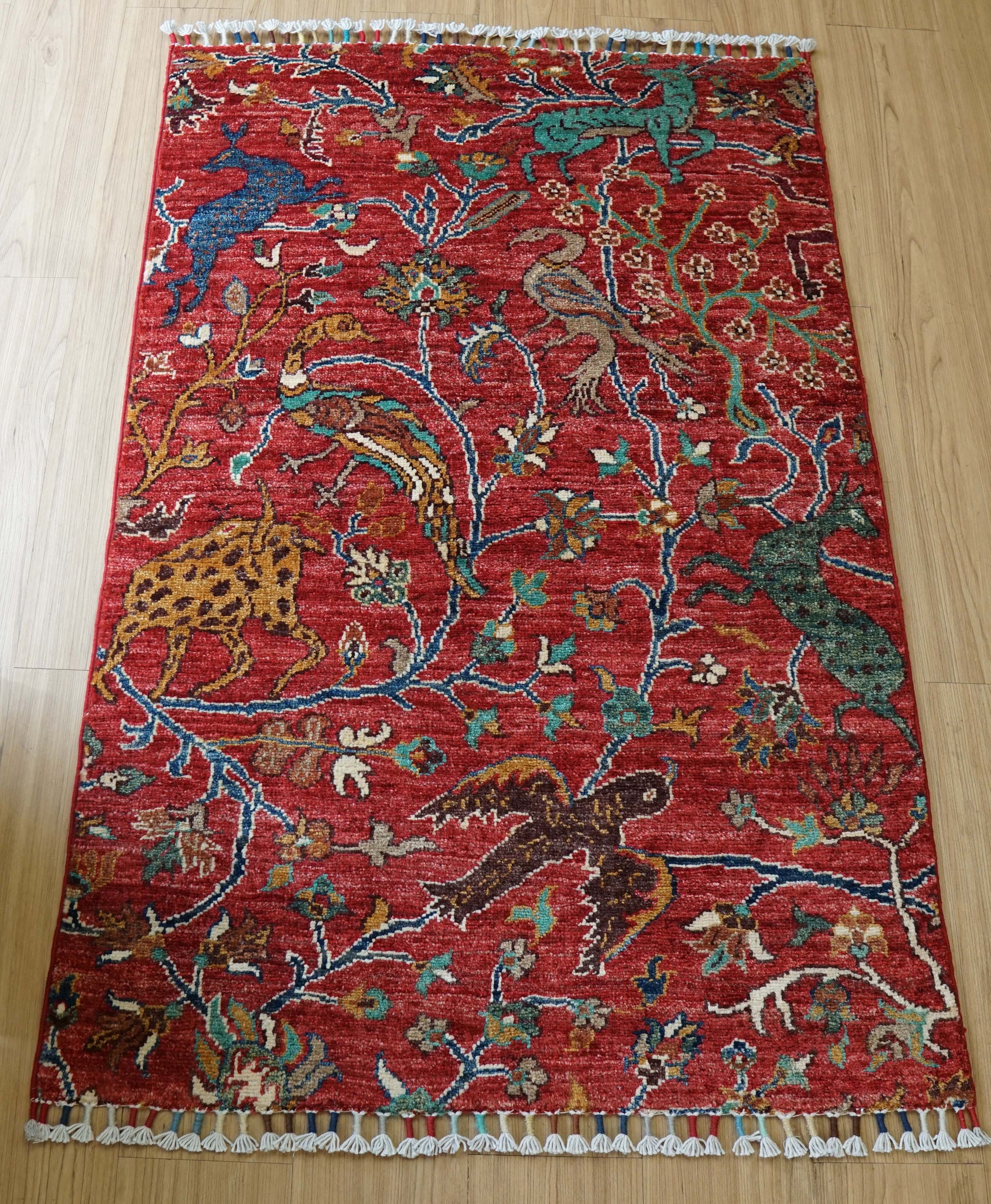  アフガニスタン・ガズニ産 手織り絨毯 シカルガーデザイン 120×82cm