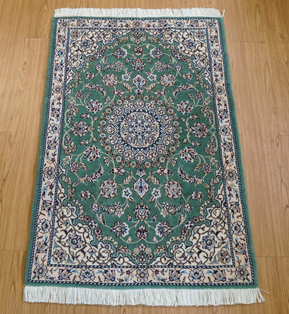  116×78cm ペルシャ手織り絨毯 ナイン産