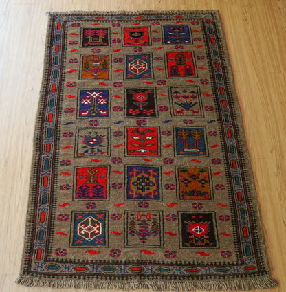  132×94cm バルーチ絨毯 ヴィンテージ トライバルラグ ペルシャ絨毯