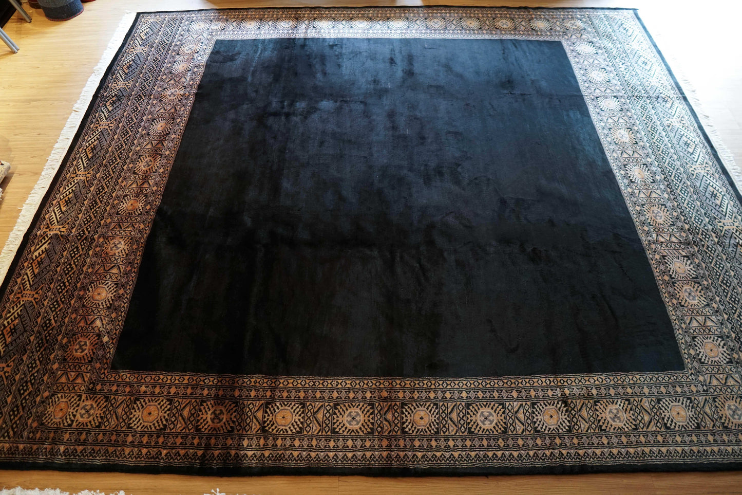  パキスタン手織り絨毯 293×254cm