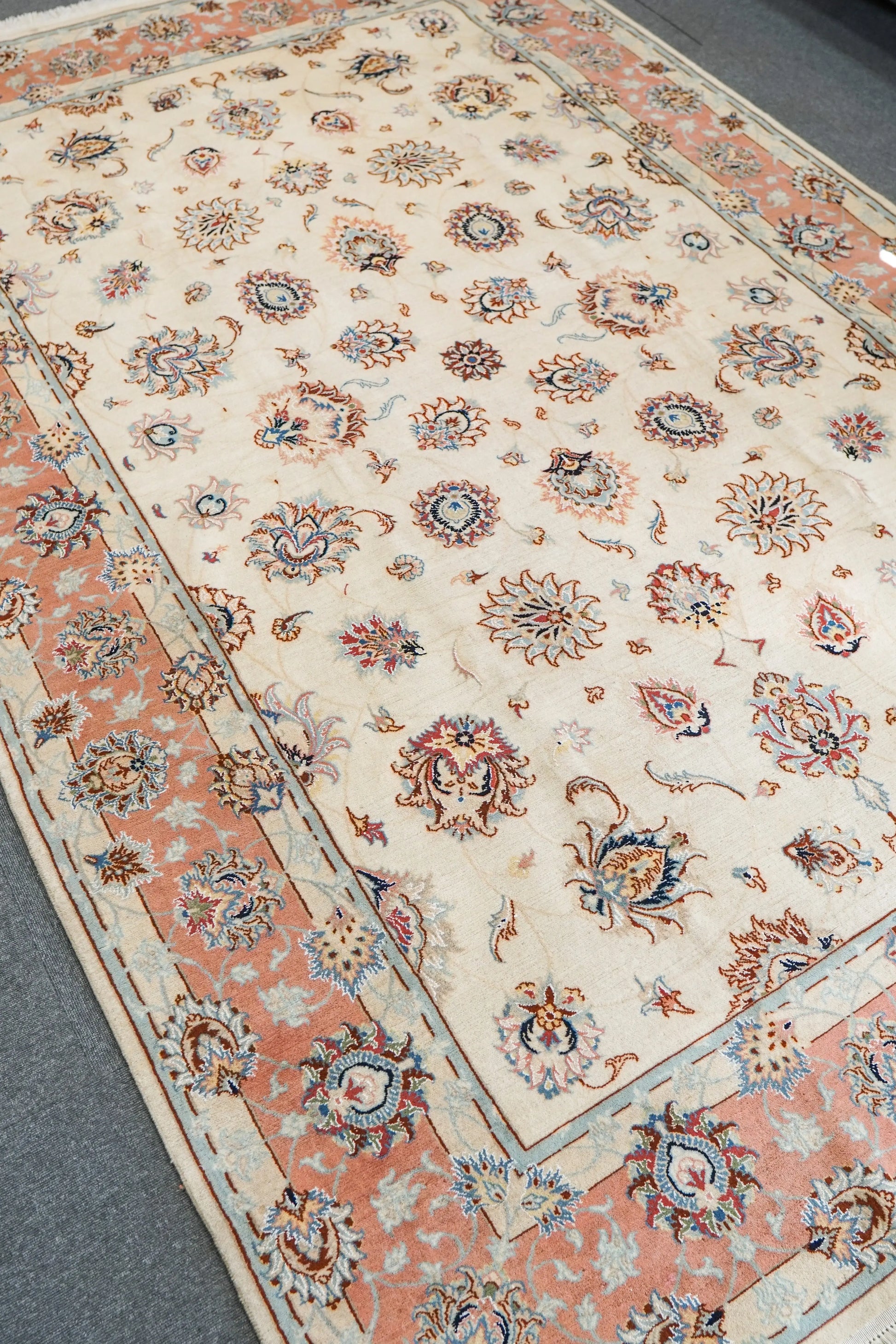 293×188cm　ペルシャ手織り絨毯 タブリーズ産 - Decorworks