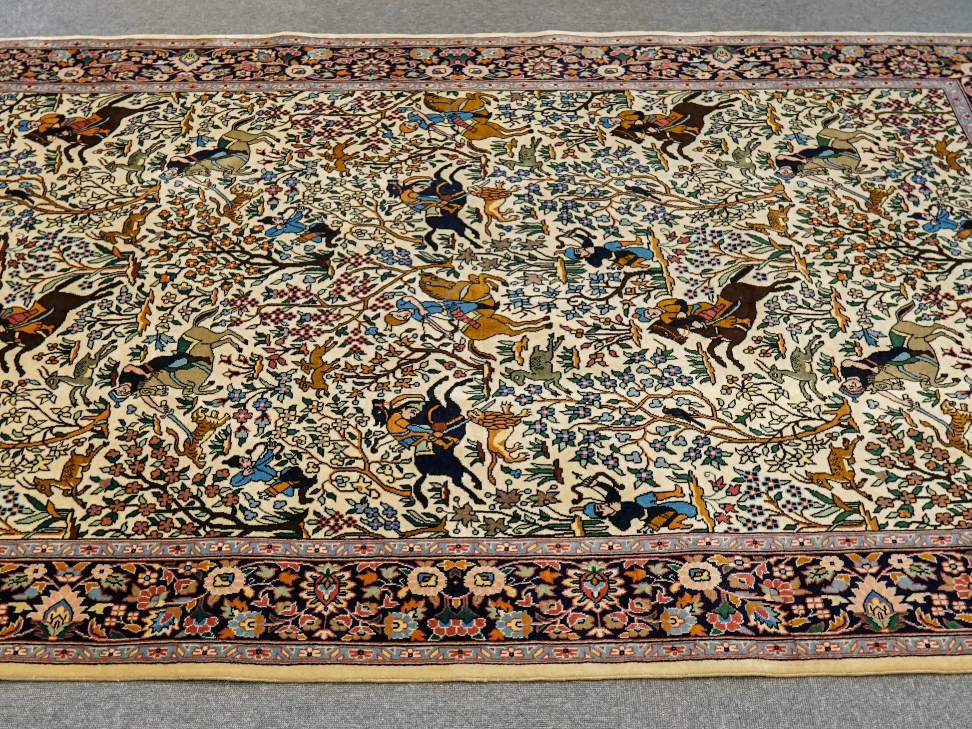 218×140cm   パキスタン手織り絨毯 Decorworks