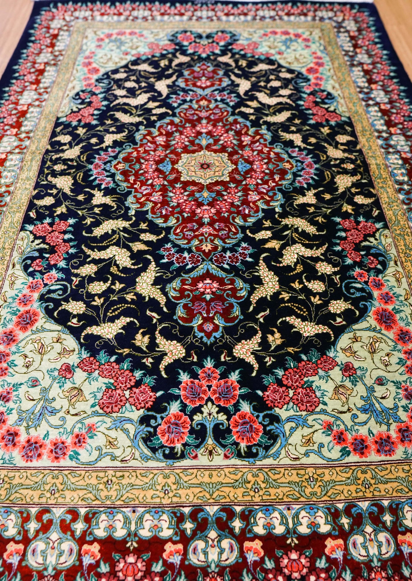  ペルシャ絨毯 クム産 100％シルク 手織り 150×98cm