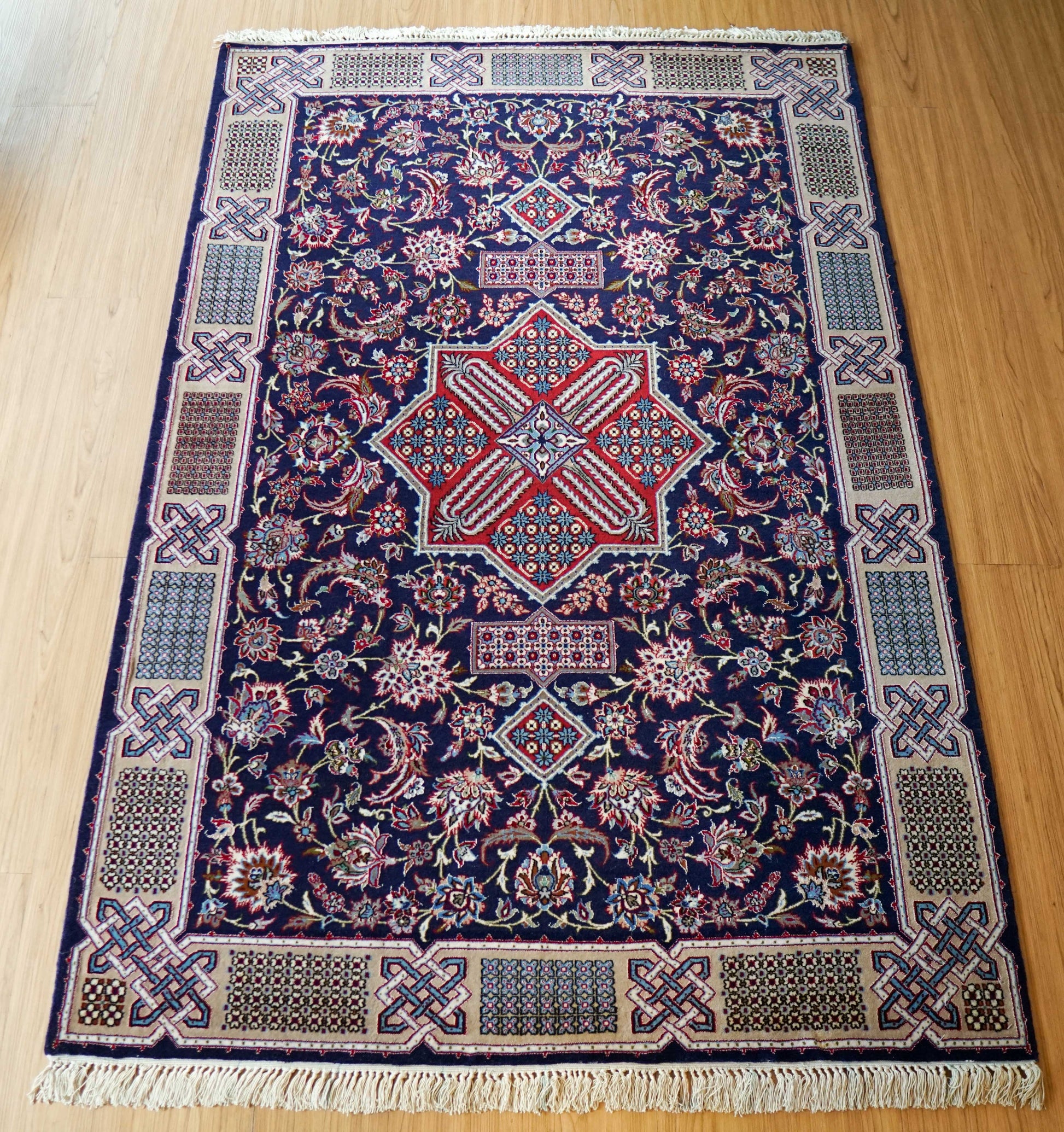  ペルシャ絨毯 オールドイスファハン産 170×113cm｜コルクウール＆シルク 手織り