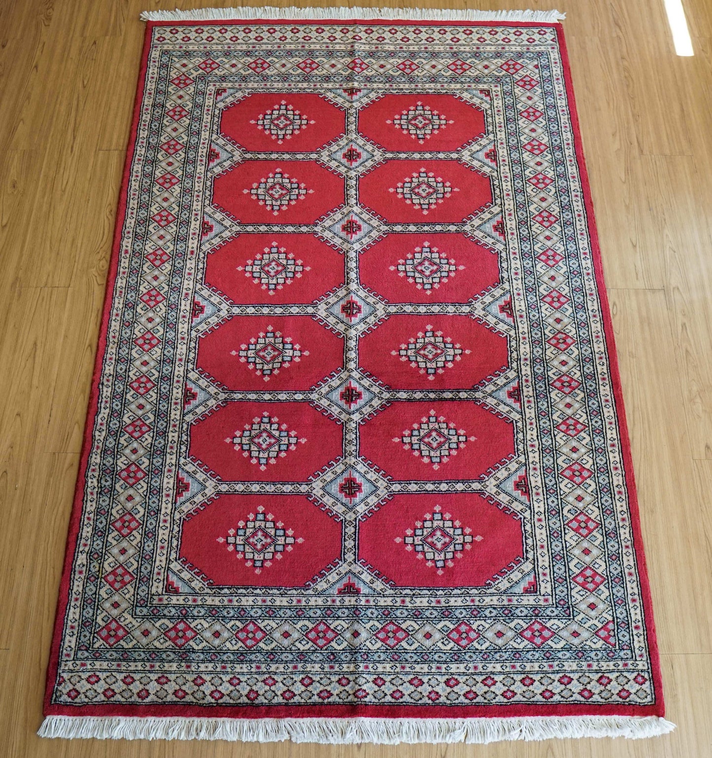  パキスタン手織り絨毯 ジャルダール トライバルラグ ピンクがかった赤 200×128cm