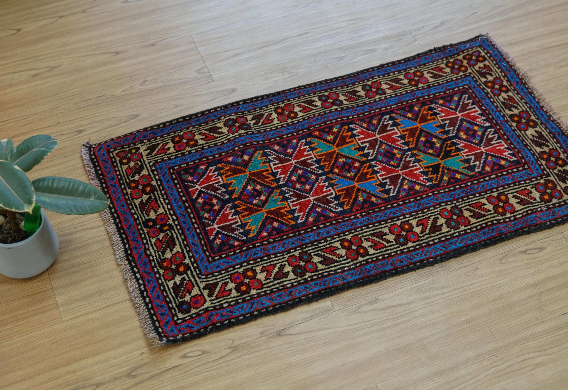 トライバルラグ 手織り ペルシャ バルーチ絨毯 92x51cm – Decorworks