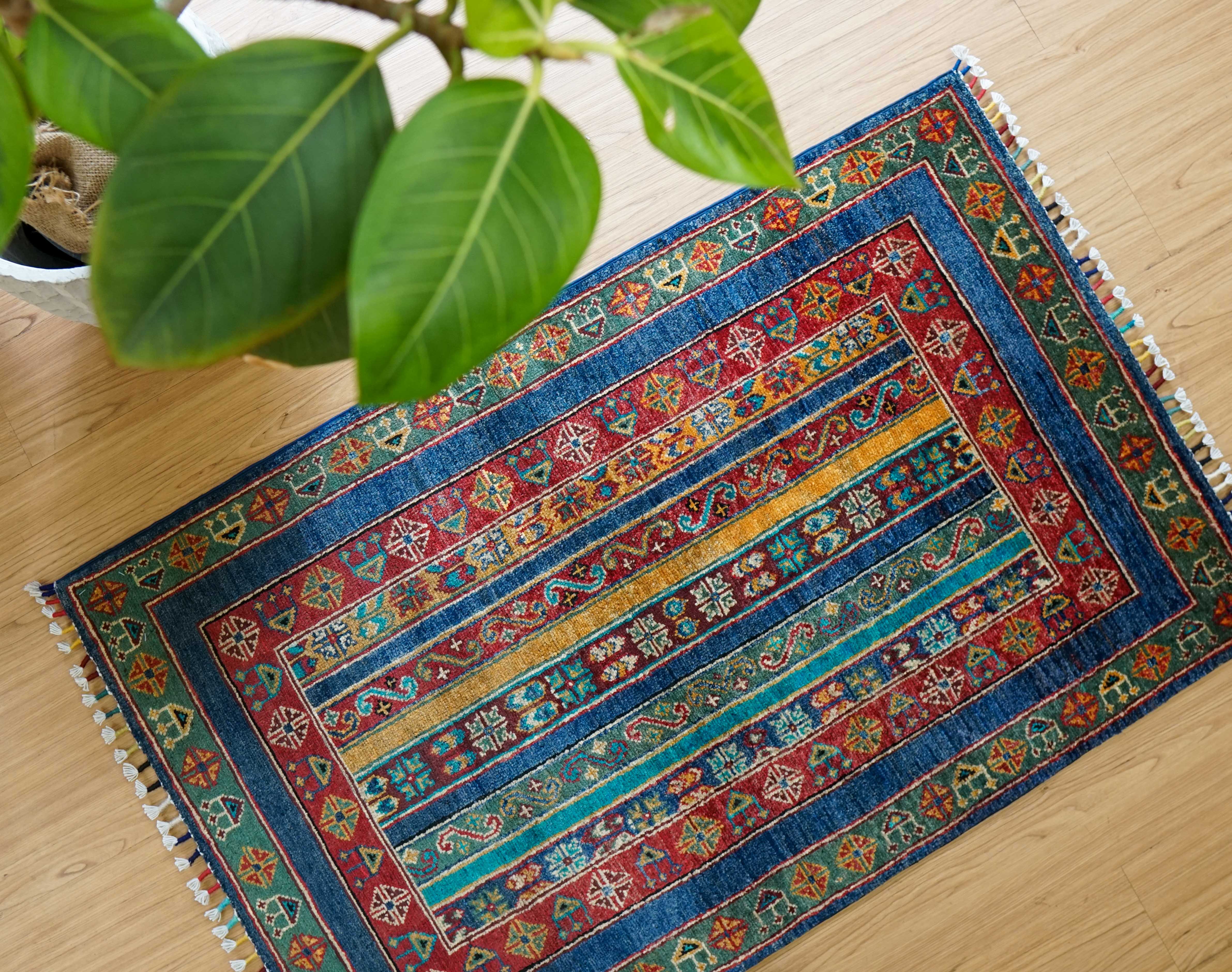 アフガニスタン ガズニ産 手織り絨毯 128×81cm｜手紡ぎウール – Decorworks