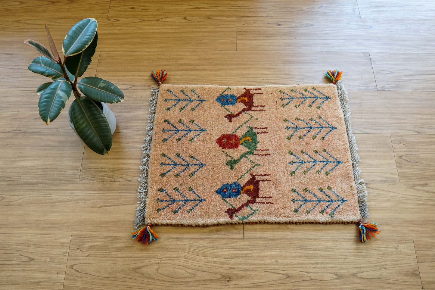 ペルシャ手織りギャッベ アマレ族 60×40cm｜ラクダモチーフ 玄関マット ナチュラルウール