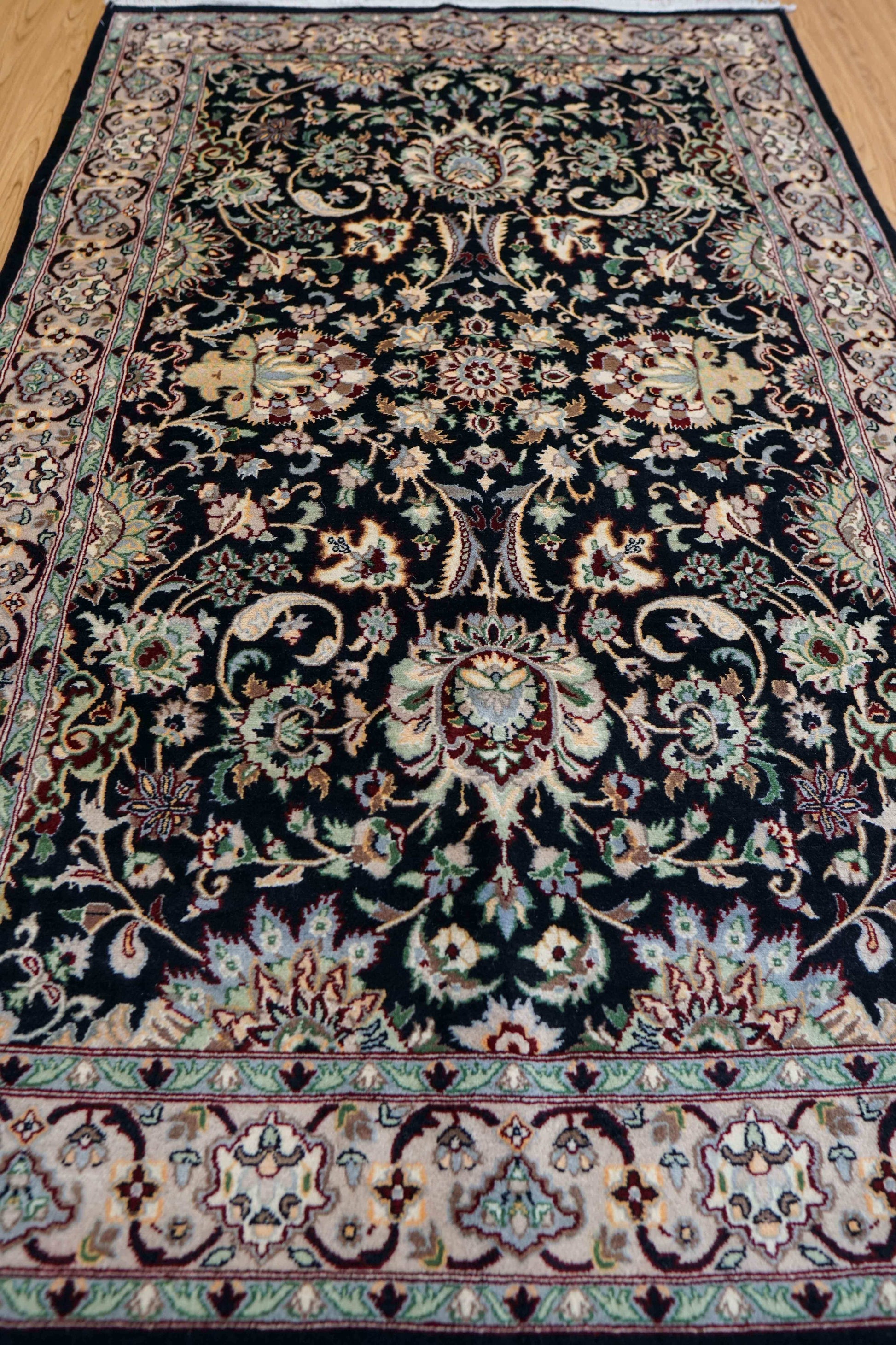  パキスタン手織り絨毯 191×121cm ペルシャ調オリエンタルデザイン・ニュージーランド産ウール 高密度ノット