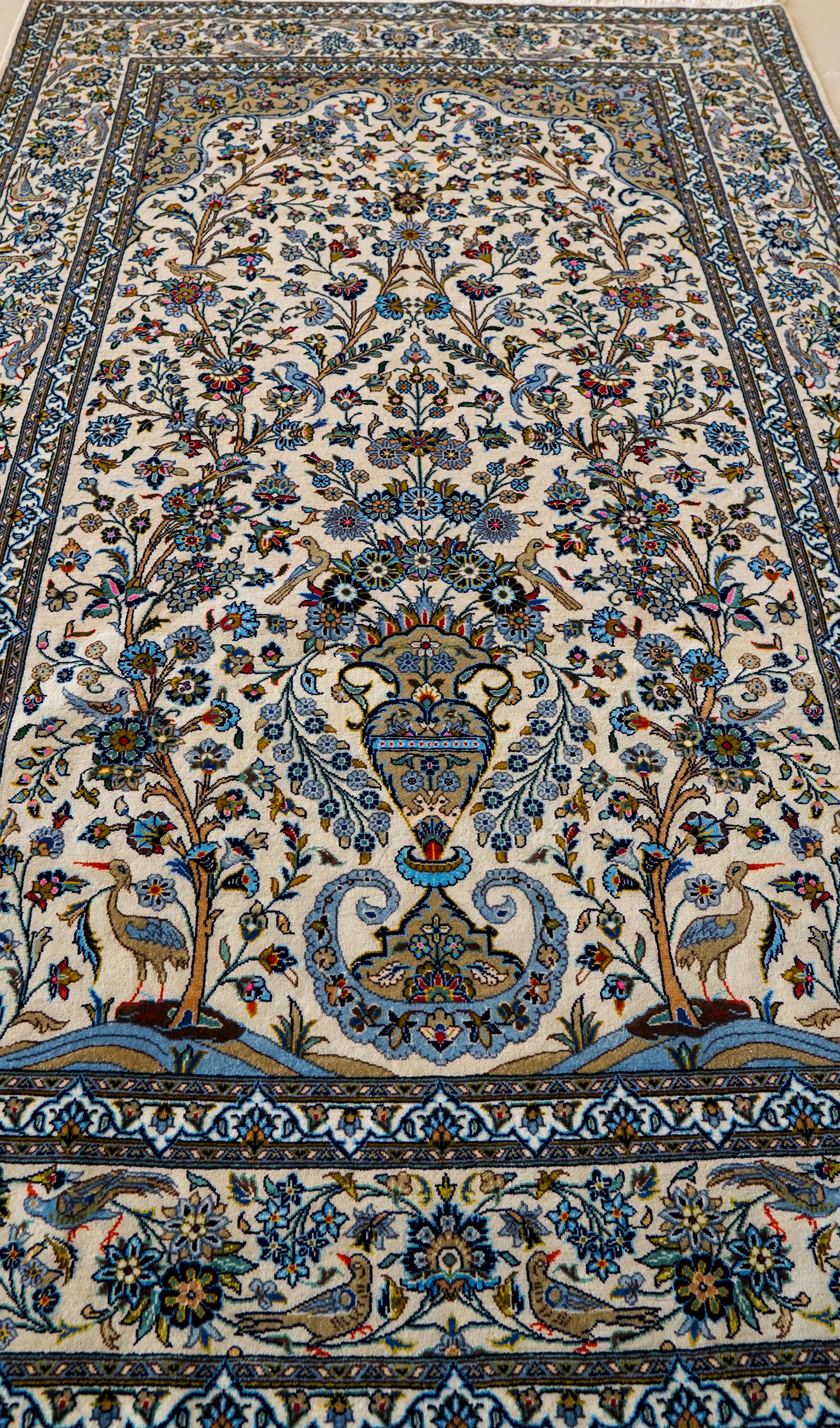 ペルシャ絨毯 カシャーン産 215×140cm (カシャン)｜美しい生命の樹