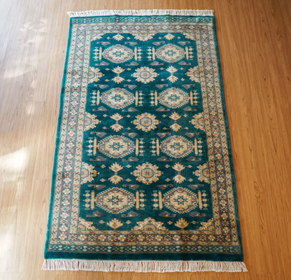  パキスタン手織り絨毯  156×95cm
