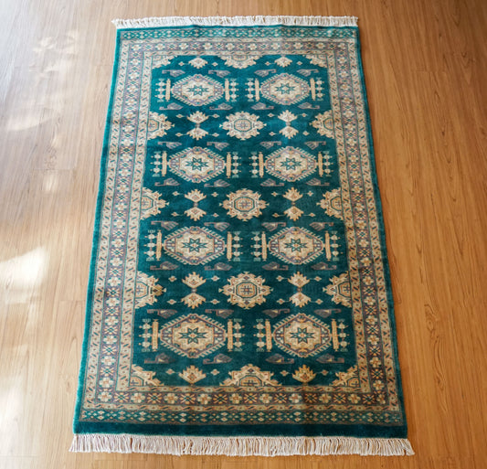  パキスタン手織り絨毯  156×95cm