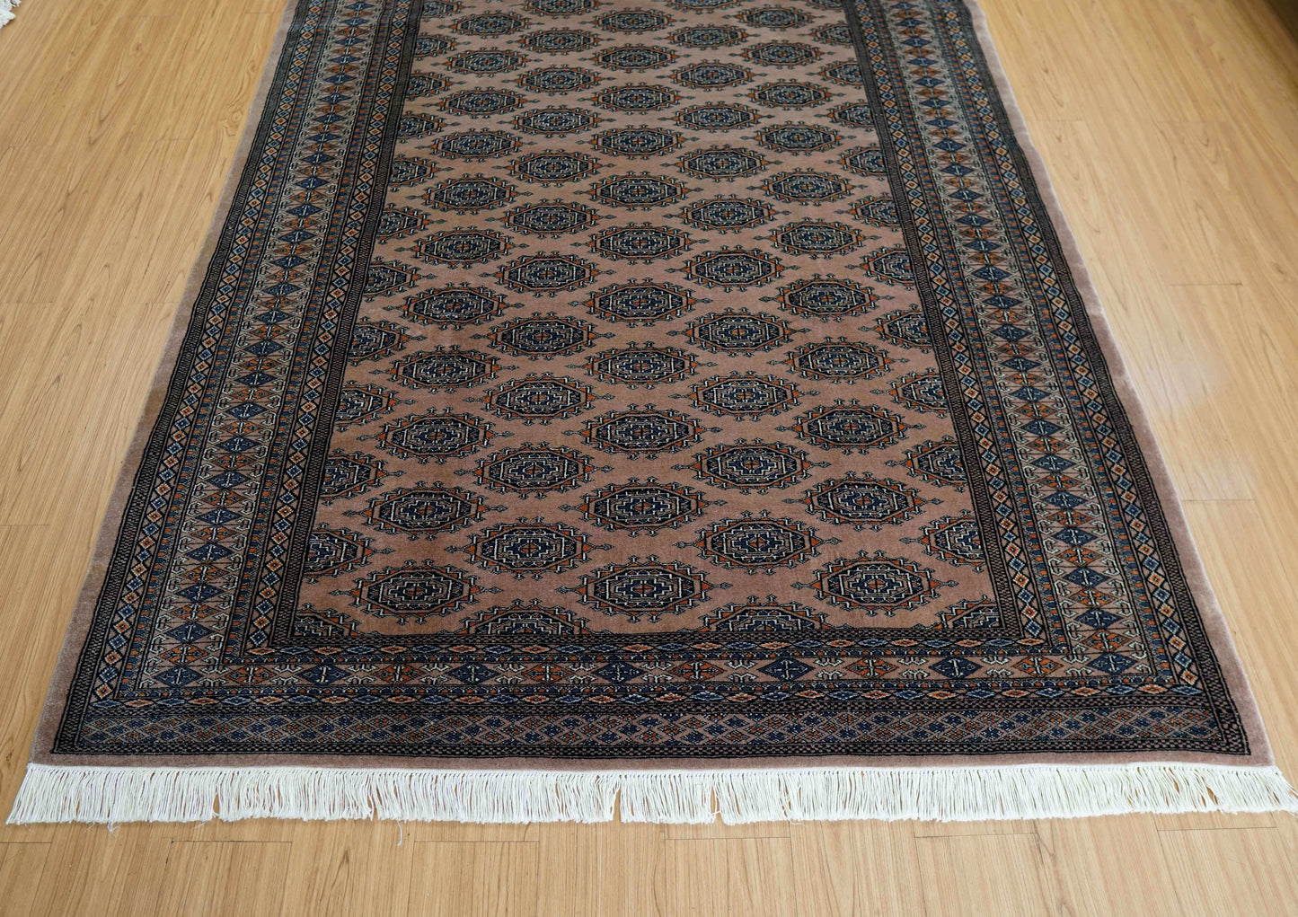  パキスタン手織り絨毯  251×161cm