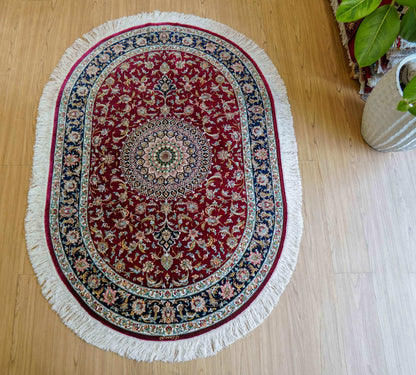 ペルシャ絨毯 クム産 シルク100% 手織りラグ 147×98cm｜モハマディ房 オーバルデザイン 高密度シルク絨毯