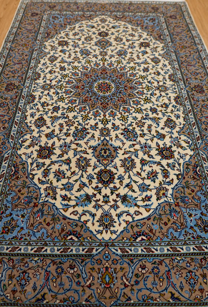  ペルシャ絨毯 カシャーン産 226×152cm (カシャン)｜伝統メダリオンデザイン・上品なアイボリー×ブルー