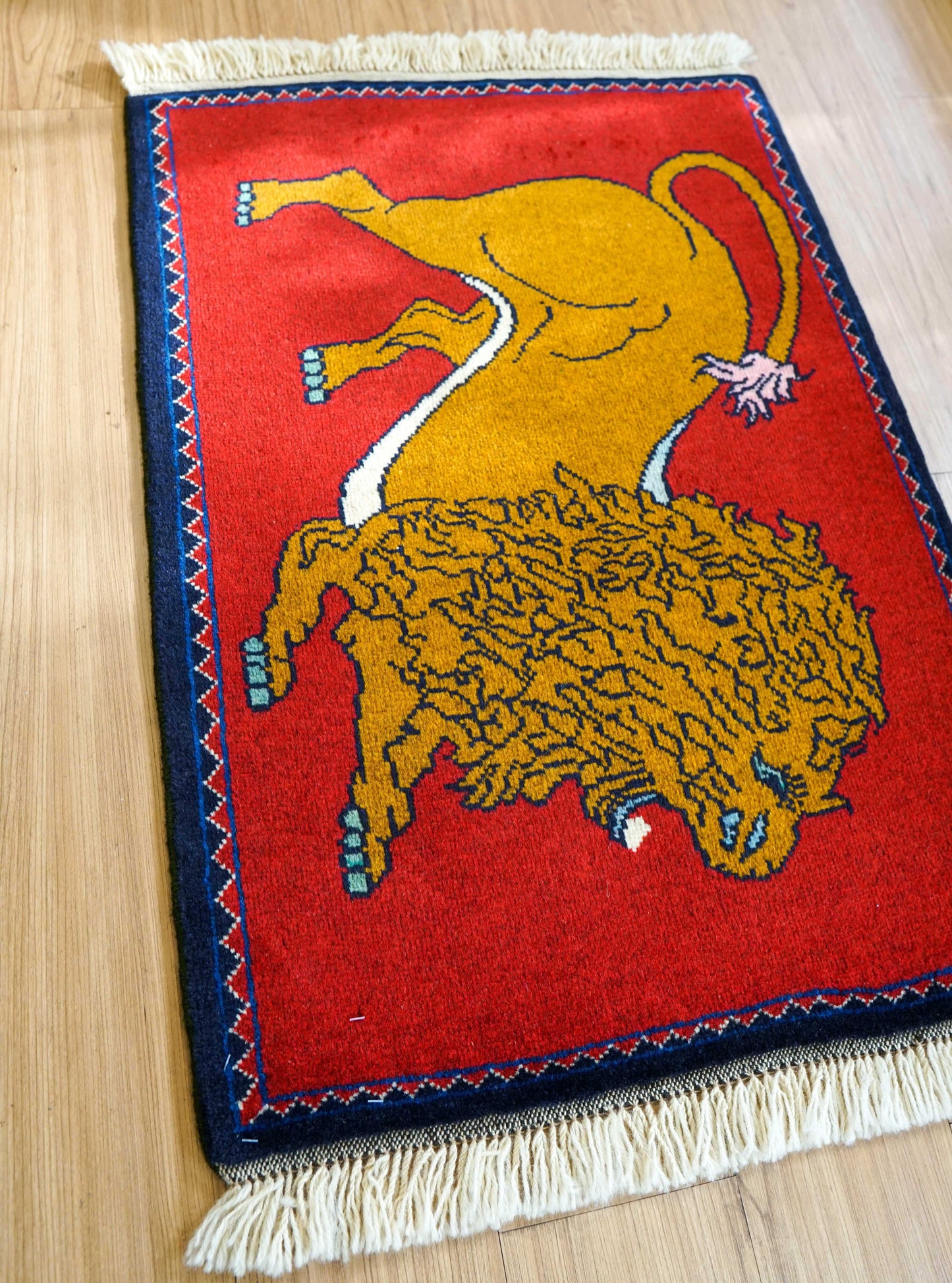  手織り ペルシャ絨毯　カシュカイ族 89x63cm