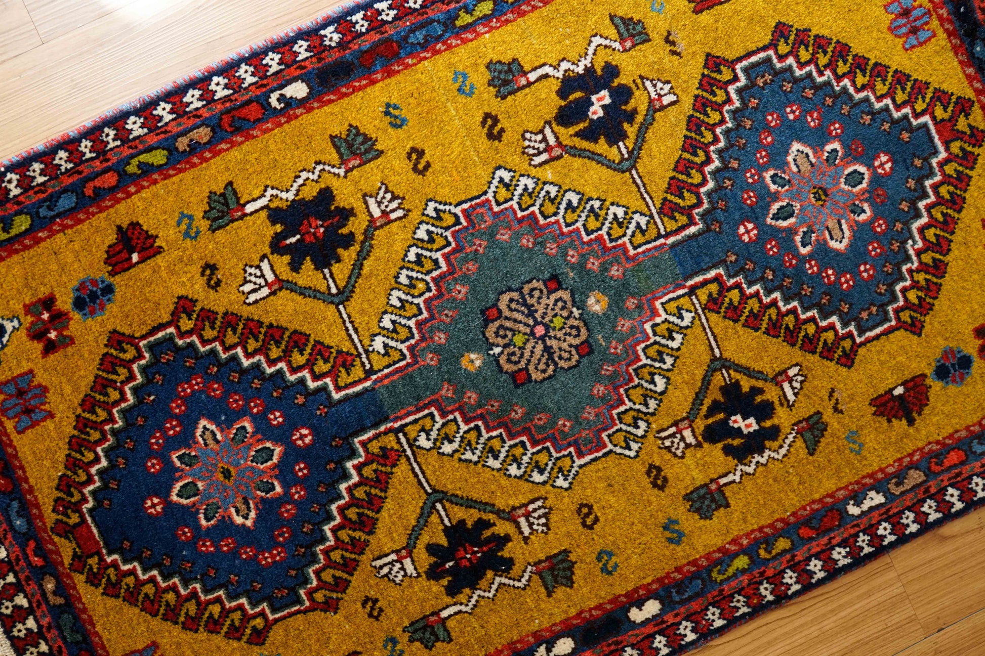  98×60cm ペルシャ絨毯 ヤラメ