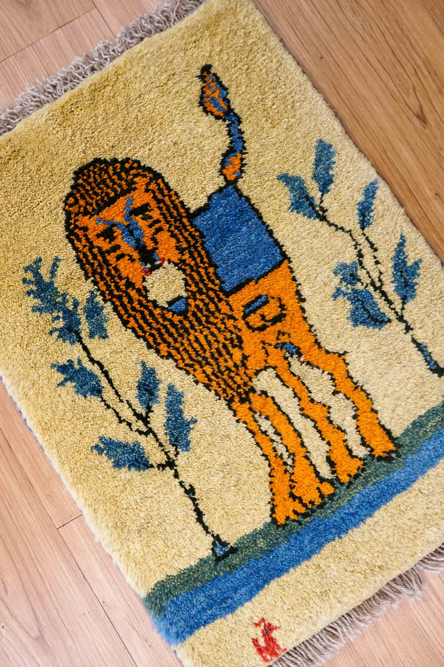 ペルシャ絨毯 手織りギャッベ 60×40cm