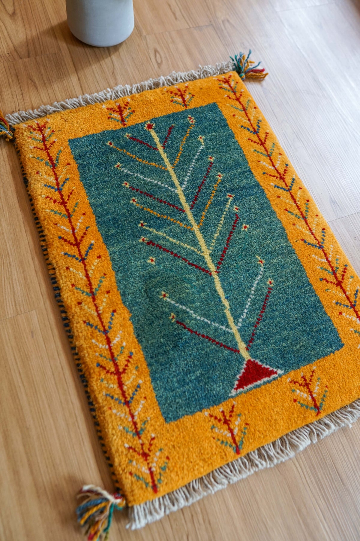  ペルシャ絨毯 手織りギャッベ アマレ族 55×43cm