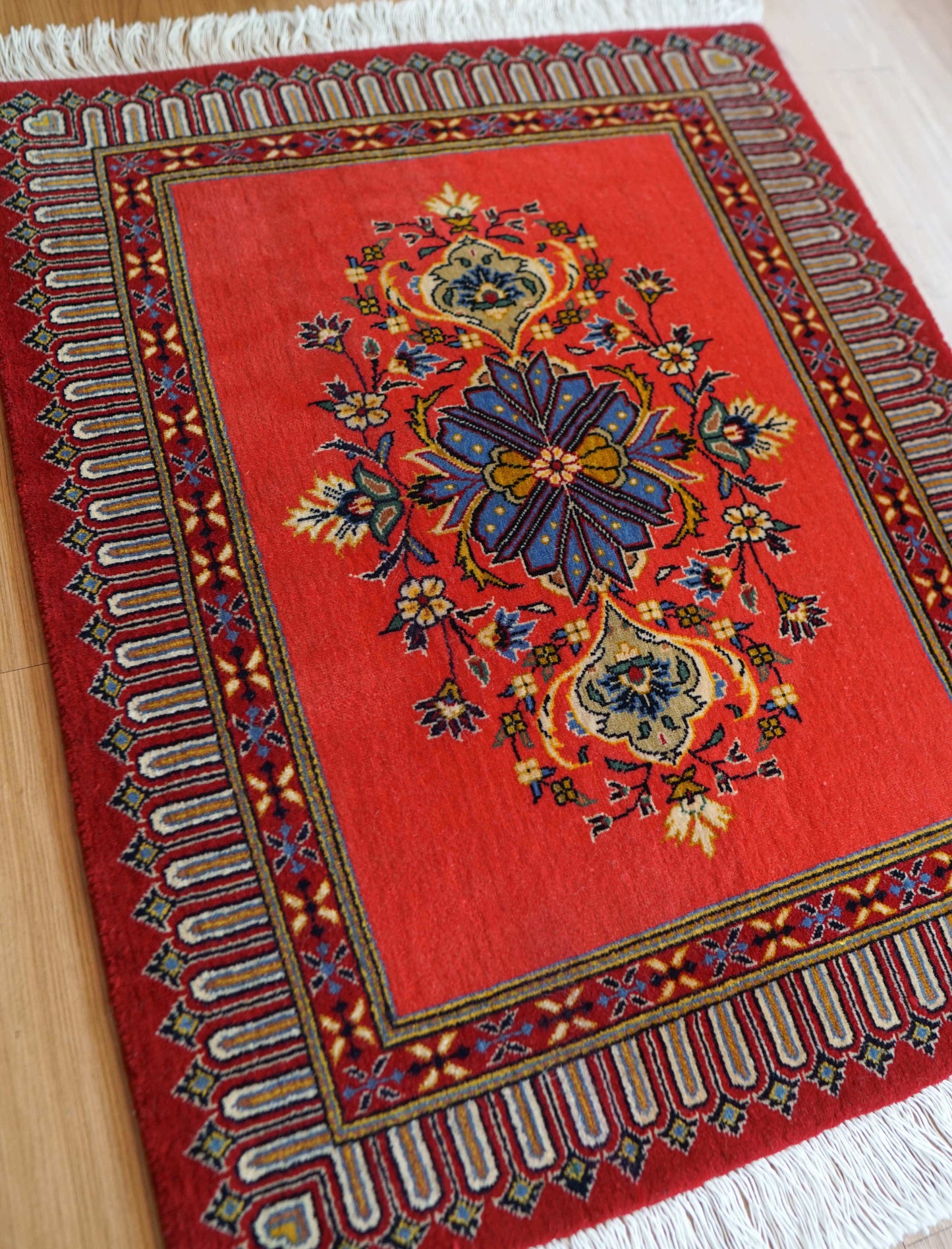  ペルシャ絨毯 カシャーン産 (カシャン)90×72cm｜上質ウール使用 手織り玄関マット