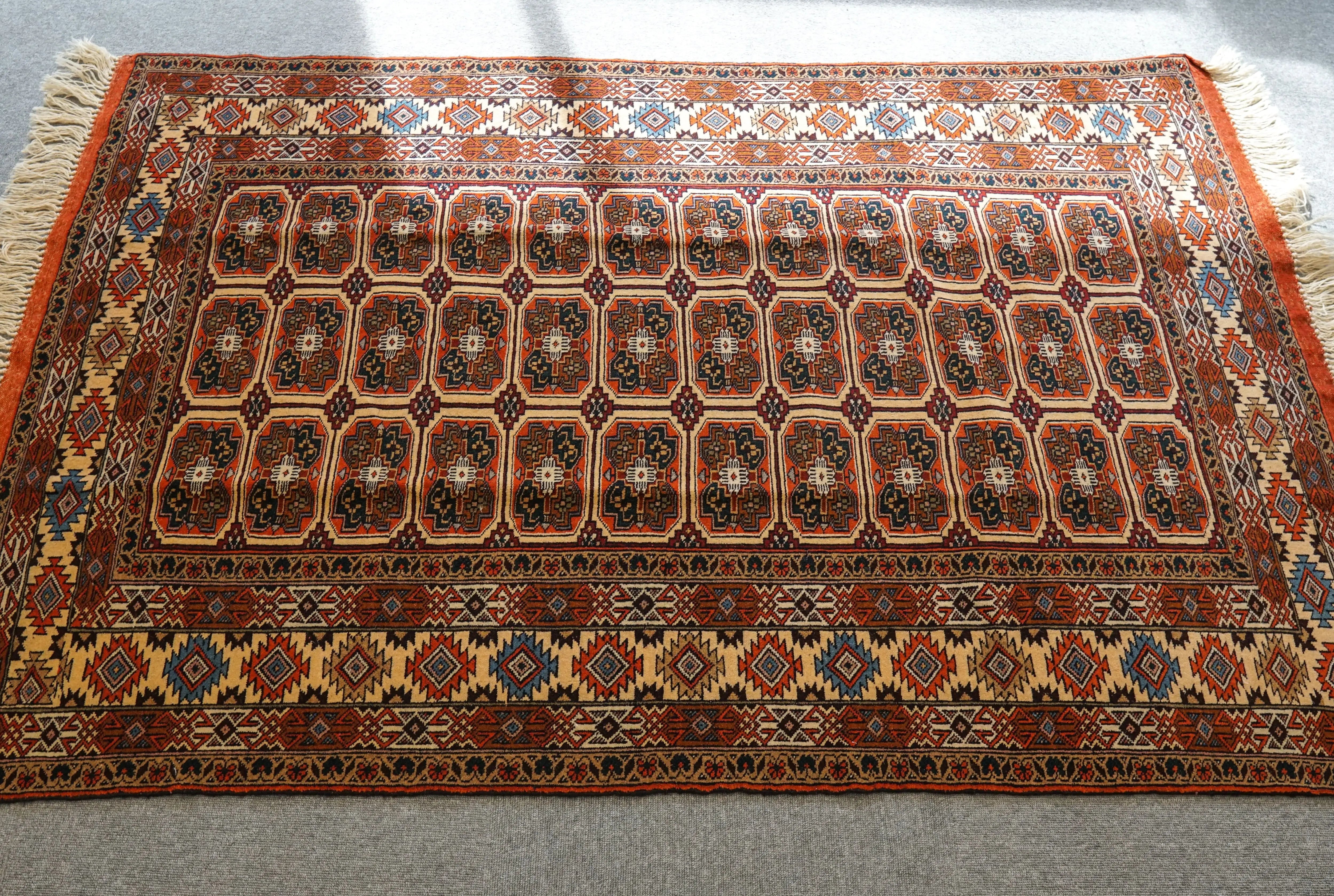 174×120cm トルクメン ボハラ 手織り絨毯 - Decorworks