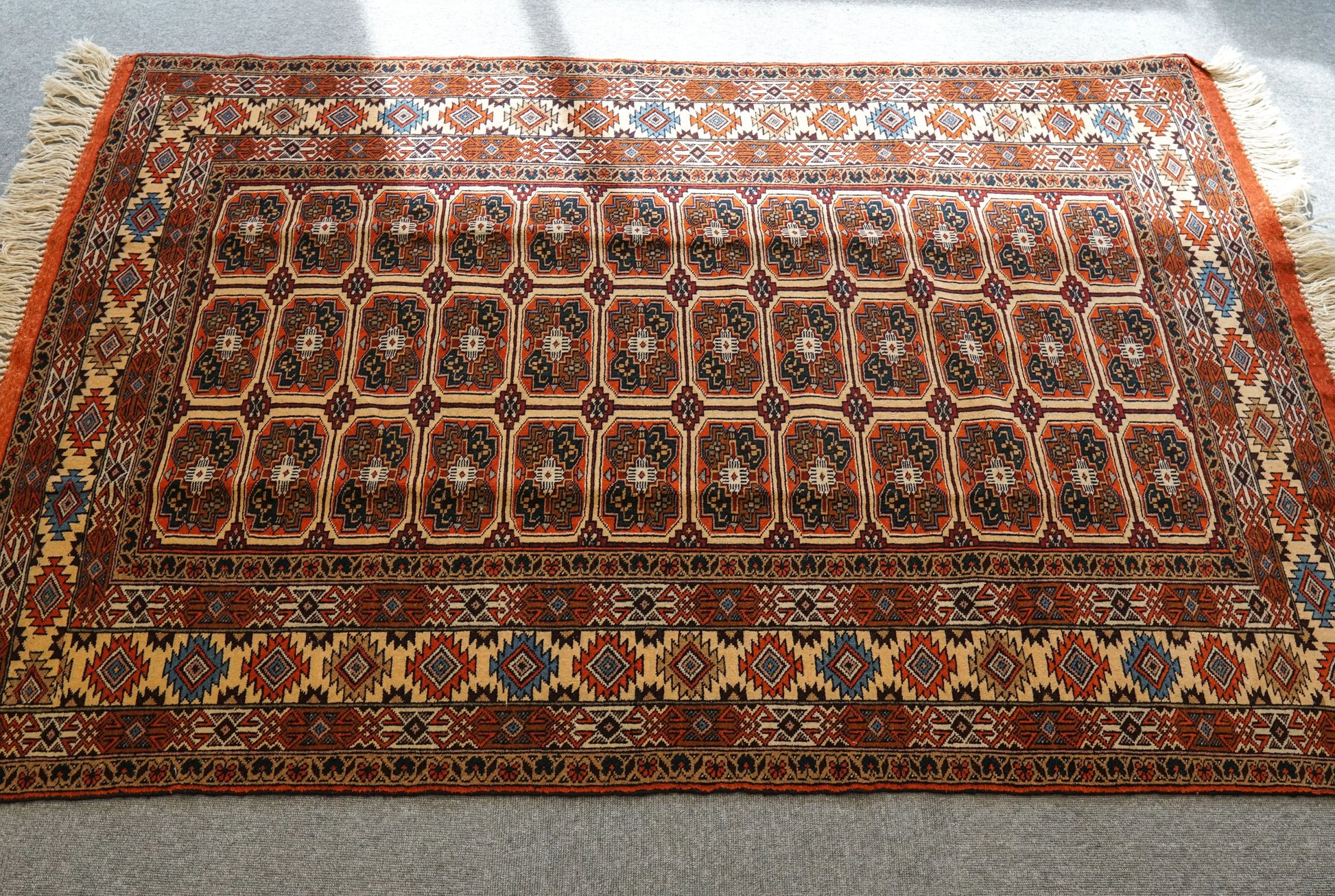 174×120cm　トルクメン ボハラ　手織り絨毯 - Decorworks