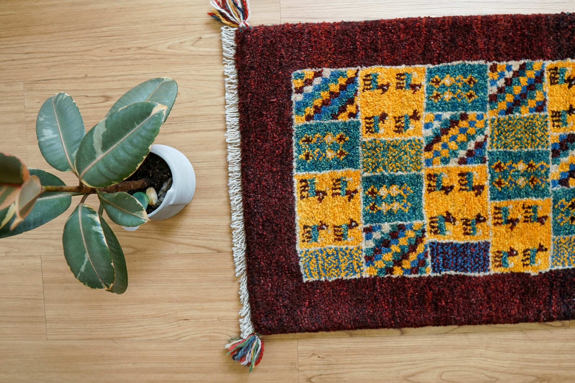  ペルシャ絨毯 手織りギャッベ アマレ族 ギャベ 81×51cm