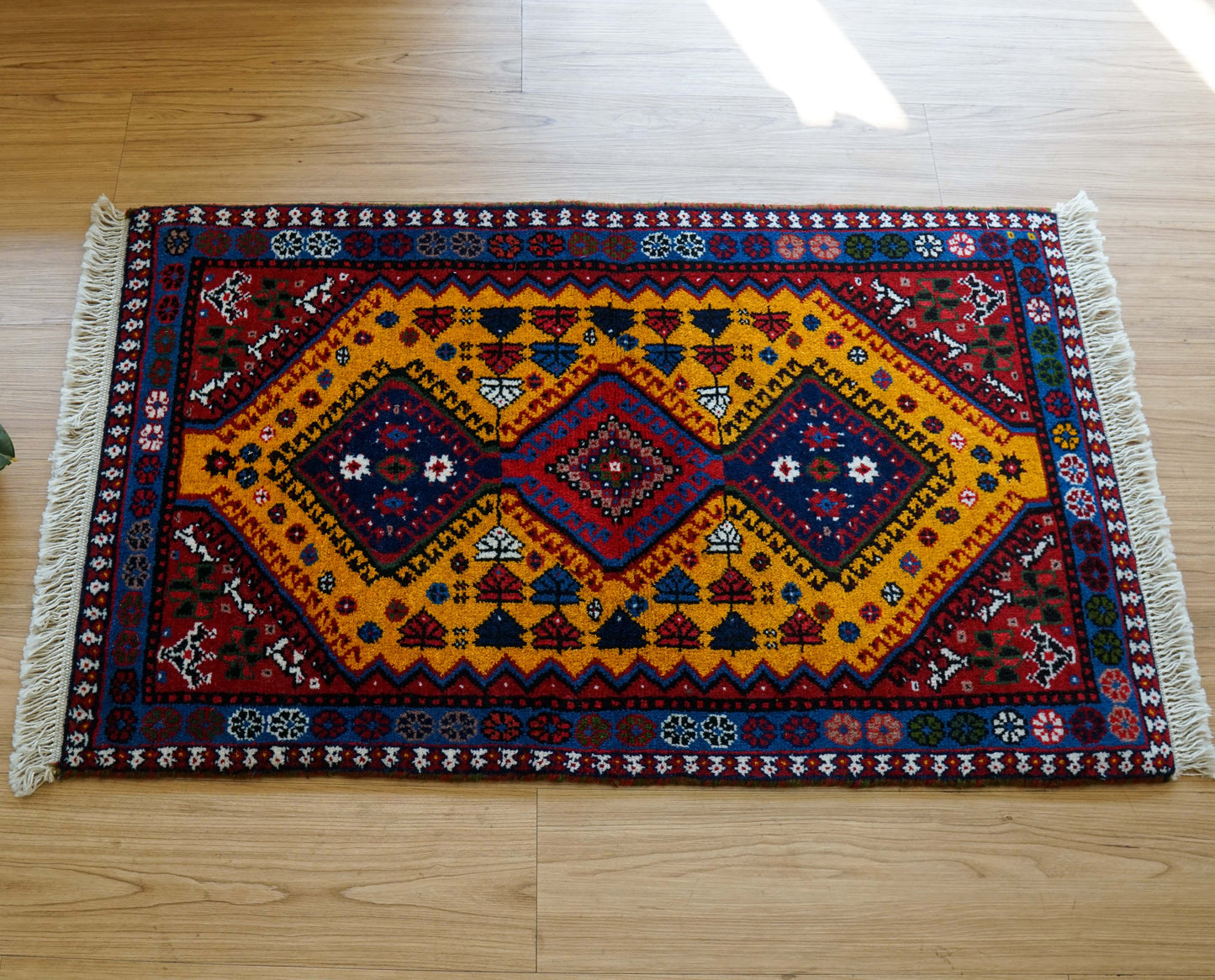 手織りペルシャ絨毯 ヤラメ 100×59cm｜トライバルデザイン ウールラグ