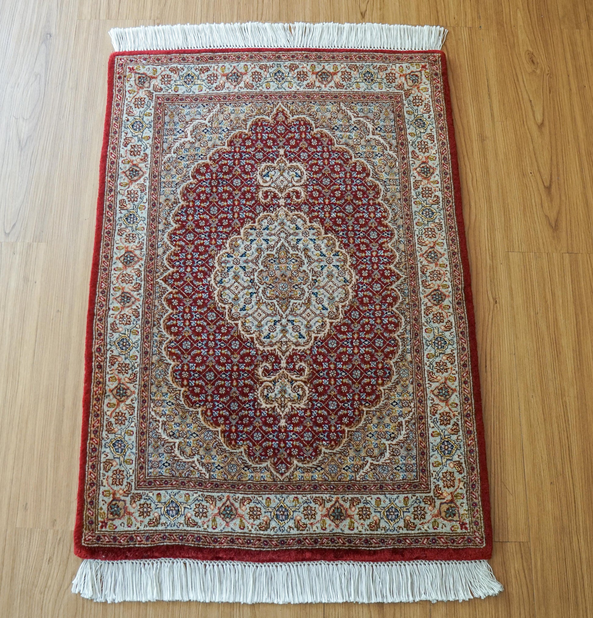  88×61cm　ペルシャ絨毯 タブリーズ産　50RAJ