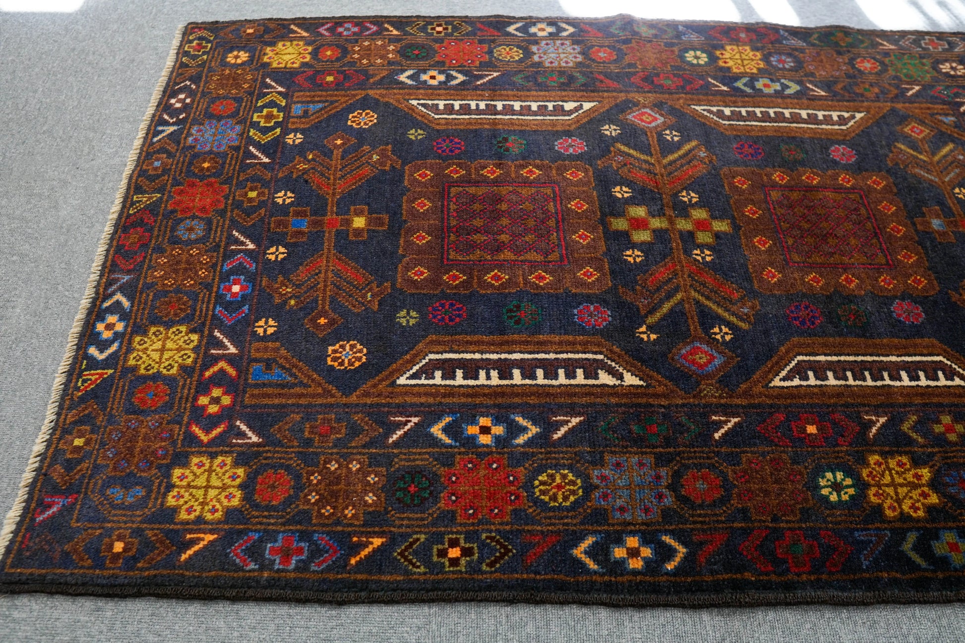 144×88cm ペルシャ絨毯 バルーチ 手織り トライバルラグ ヴィンテージ Decorworks