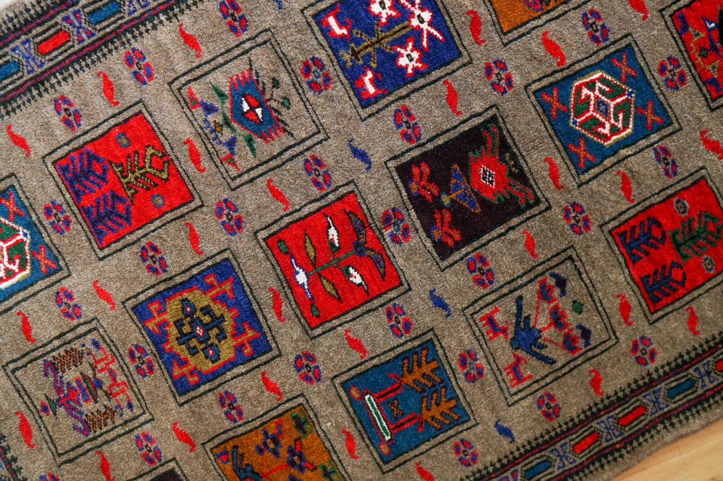  132×94cm バルーチ絨毯 ヴィンテージ トライバルラグ ペルシャ絨毯