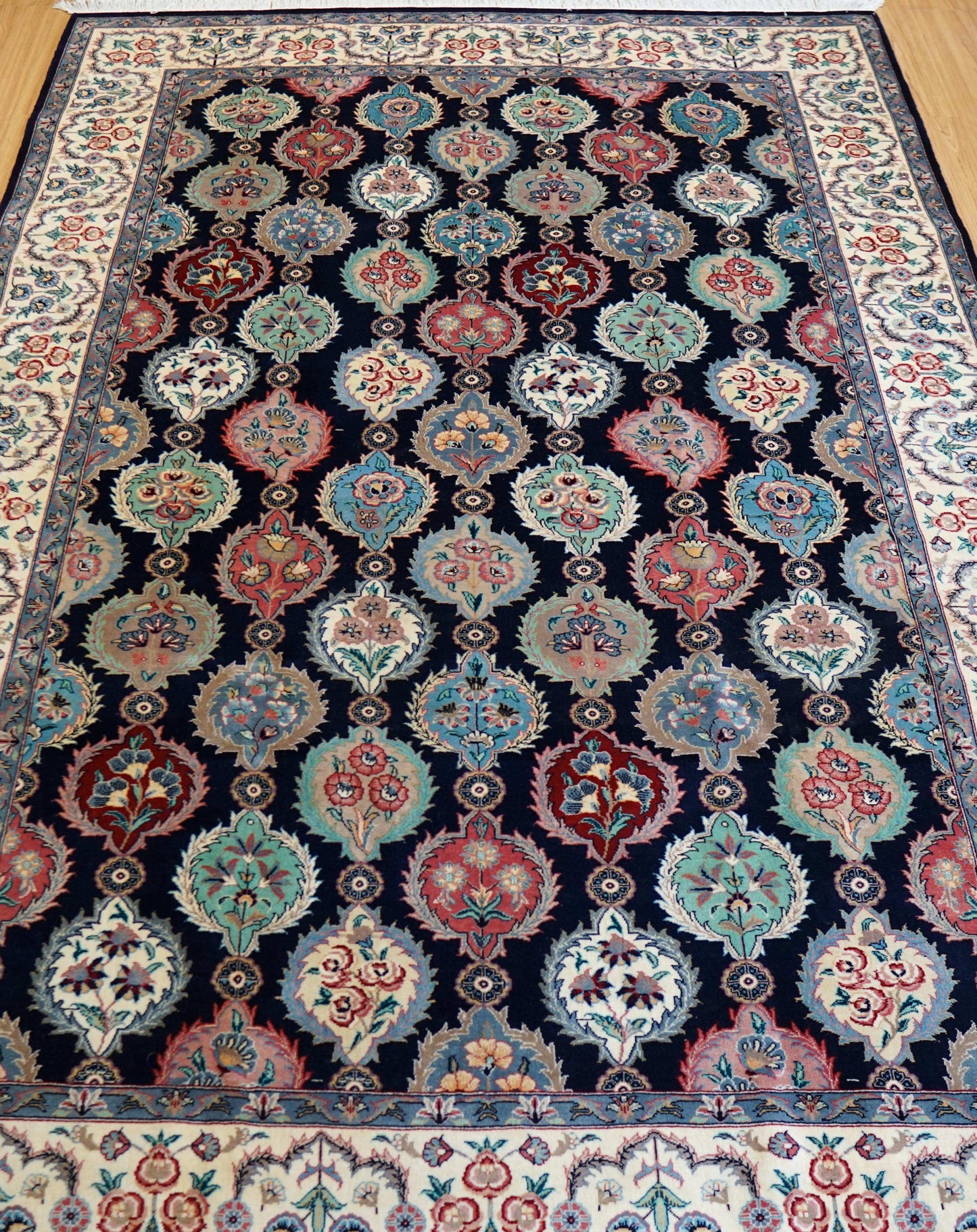  パキスタン最高級手織り絨毯 274×186cm｜ギュルダン（花瓶文様）・ ダブルノット（トルコ結び）・高密度ウール