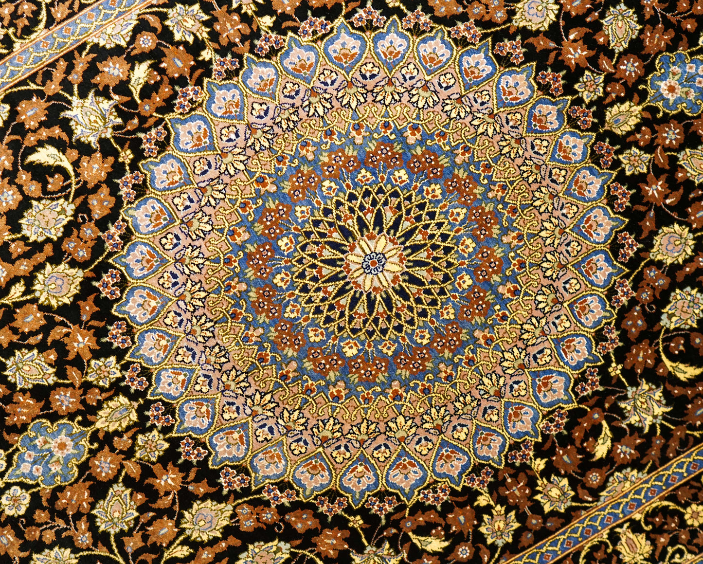 Collection ペルシャ絨毯　クム産 121×79cm