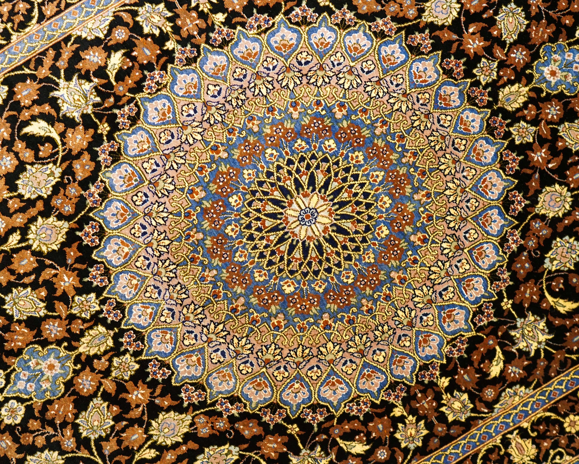 Collection ペルシャ絨毯　クム産 121×79cm